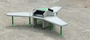Barbecue collectif Fusion Grill avec trois tables vu de loin