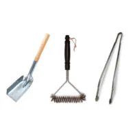 Trio d’ustensiles pour barbecue Trois ustensiles pour l’entretien et l’utilisation du barbecue